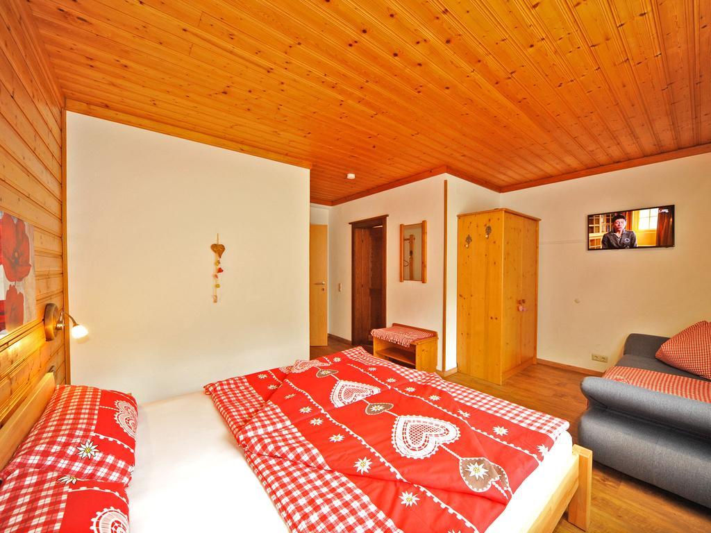 Haus Hasslacher فلاتاش الغرفة الصورة